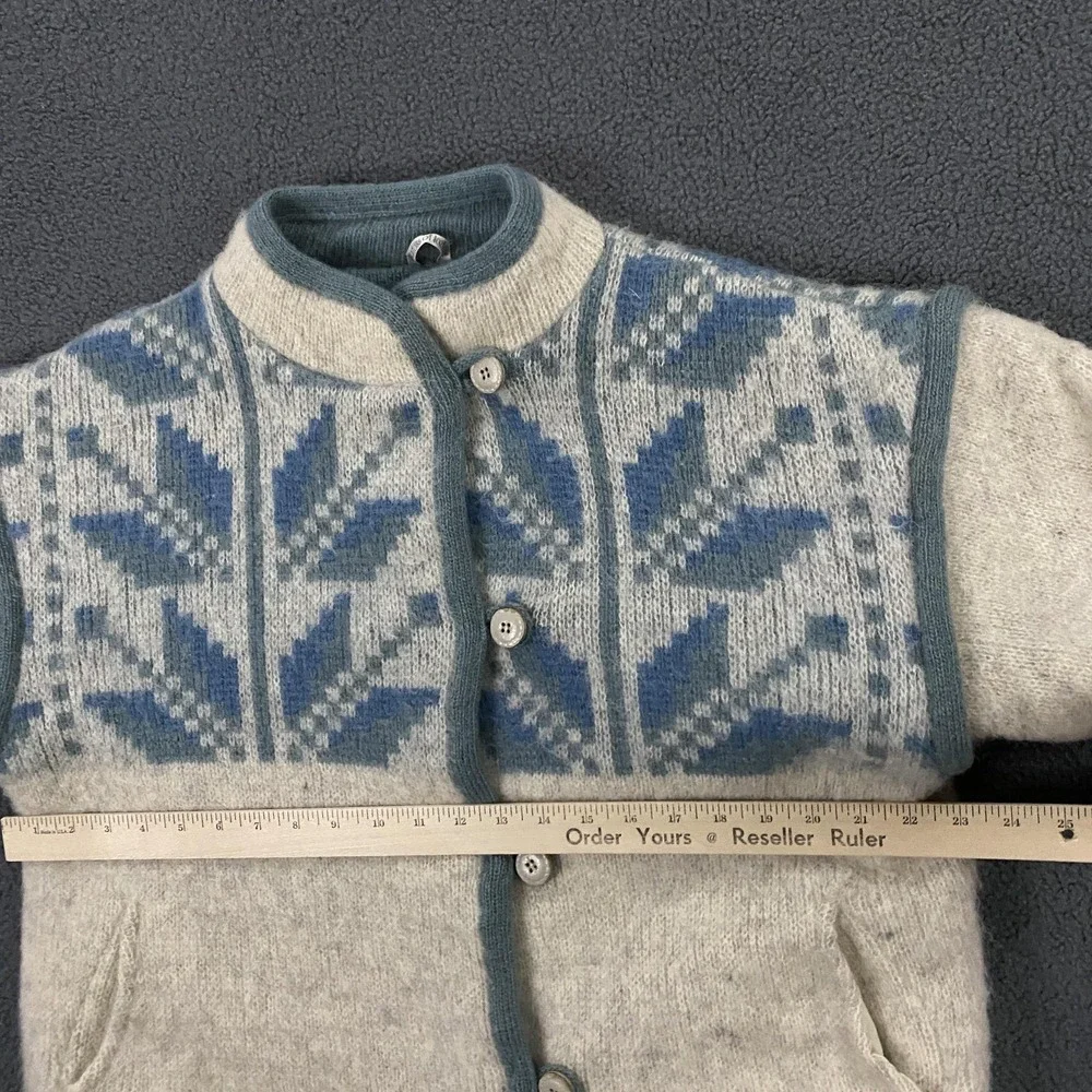 Alafoss Icewool Sweater size M Nordic Fair Isle Icelandic Wool Cardigan Heavy